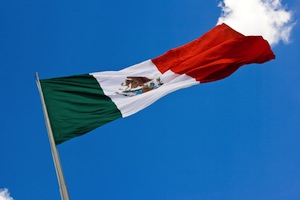 Abogado de Inmigración de Chicago, inmigrantes nacidos en México, la discriminación racial, residentes legales permanentes, estatus migratorio